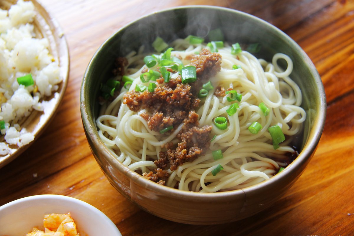 Sichuan Dan Dan Noodles with minced pork and chili oil