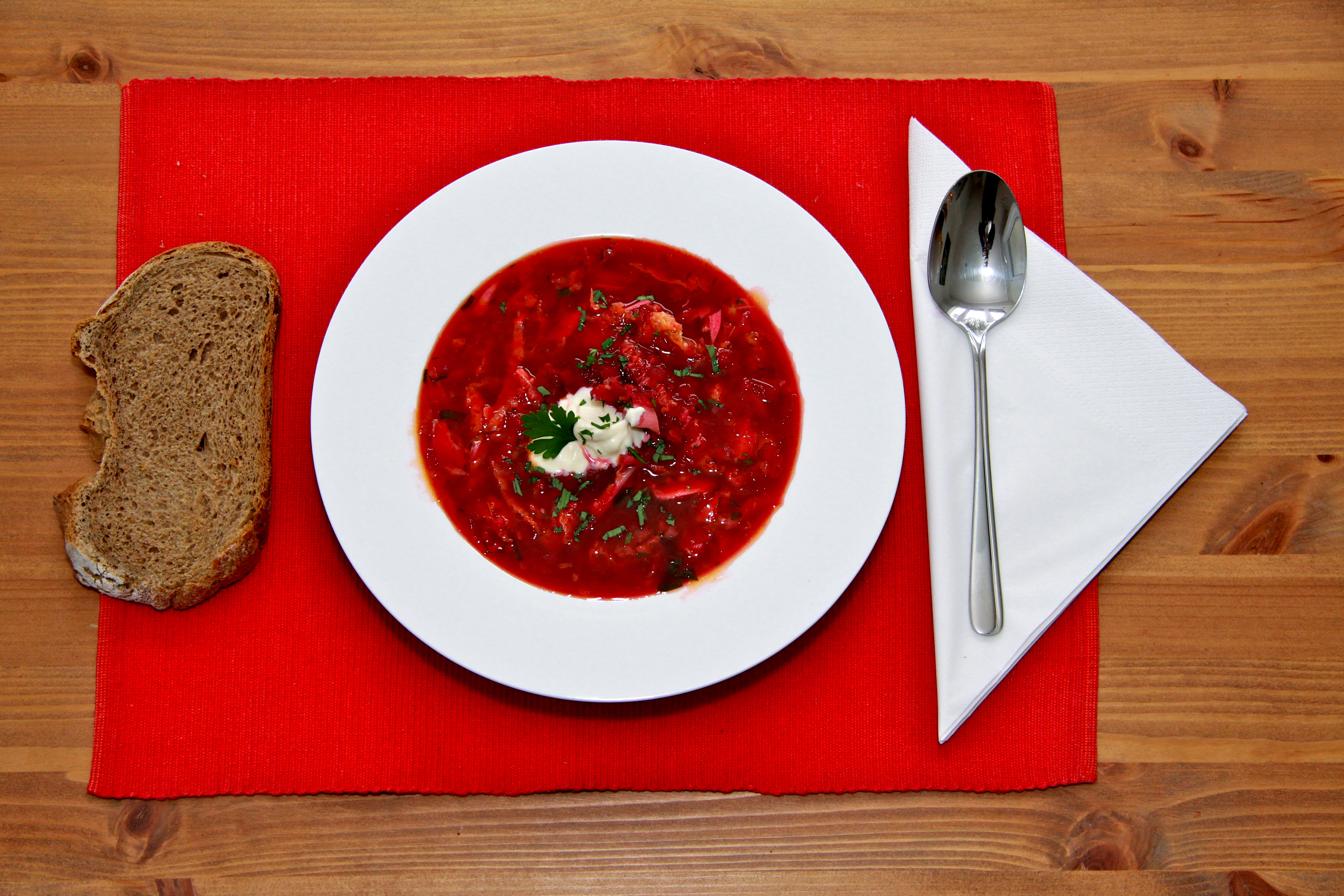 Lu song soup Chinese borscht with beef and cabbage
