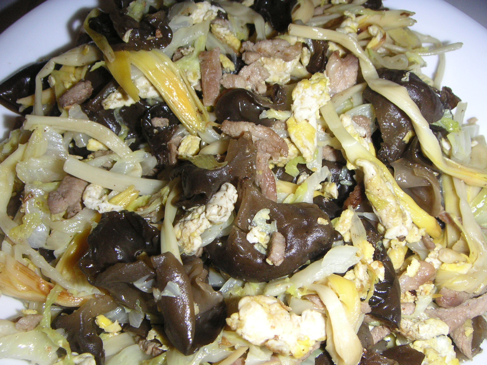 Moo shu pork stir fry with wood ear mushrooms and egg