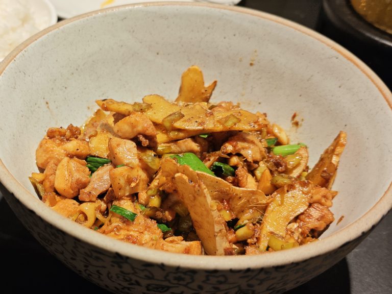 生姜炒鸡 Hunan Ginger Chicken – Ginger Stir-Fry