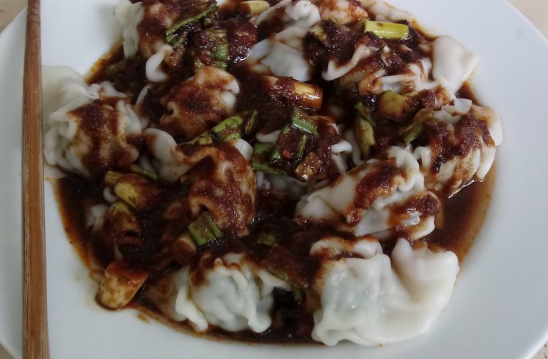 红油抄手 Hong You Chao Shou – Sichuan Chili Oil Wontons
