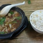 Huang Men Ji braised chicken rice with mushrooms and peppers in clay pot