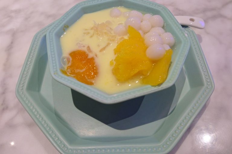 杨枝甘露 Mango Pomelo Sago – Hong Kong’s Chilled Dessert